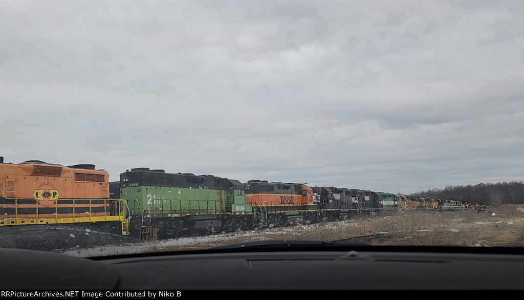 BNSF 2166